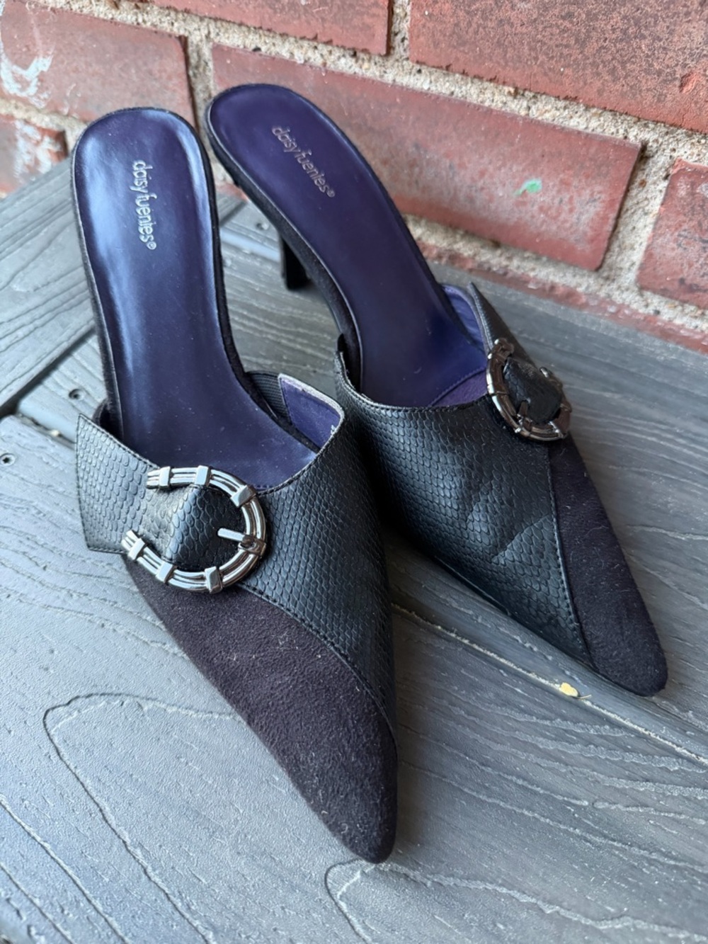 Daisy Fuentes Strut Black Pointed Toe Buckle Mule Heels - Size 9M